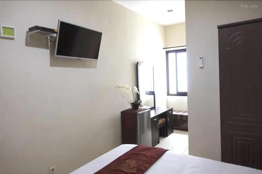Tuban Torres Accommodation Кута Экстерьер фото