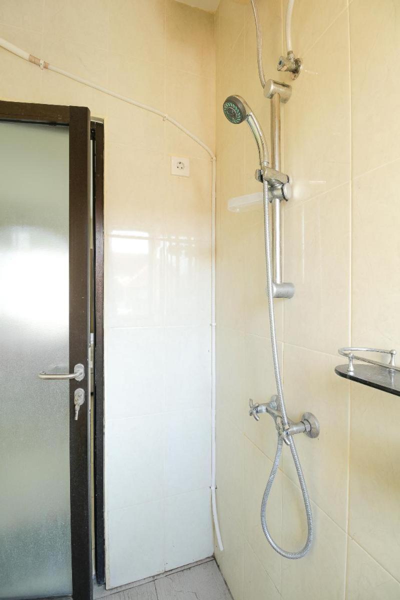 Tuban Torres Accommodation Кута Экстерьер фото