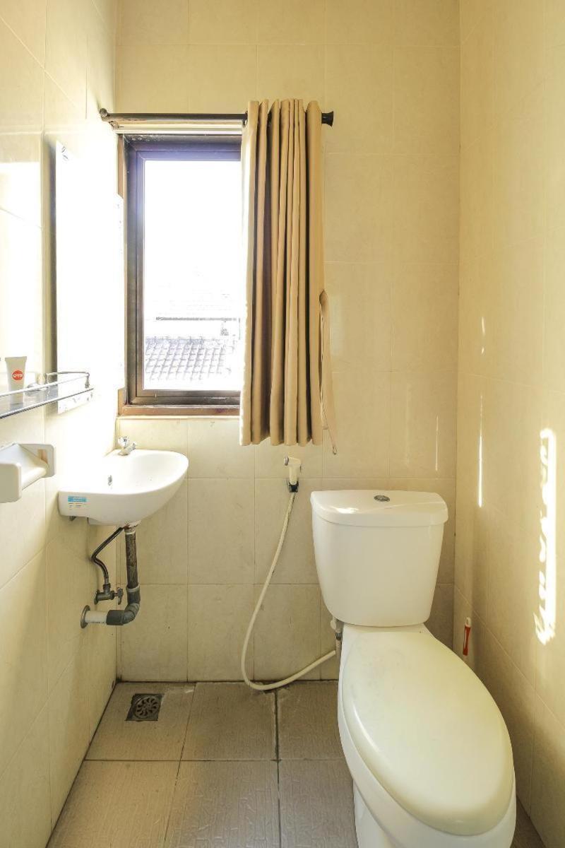 Tuban Torres Accommodation Кута Экстерьер фото