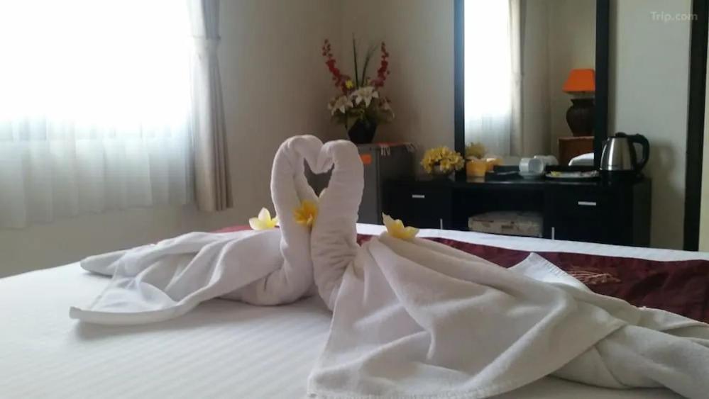 Tuban Torres Accommodation Кута Экстерьер фото