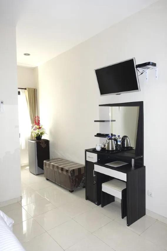 Tuban Torres Accommodation Кута Экстерьер фото