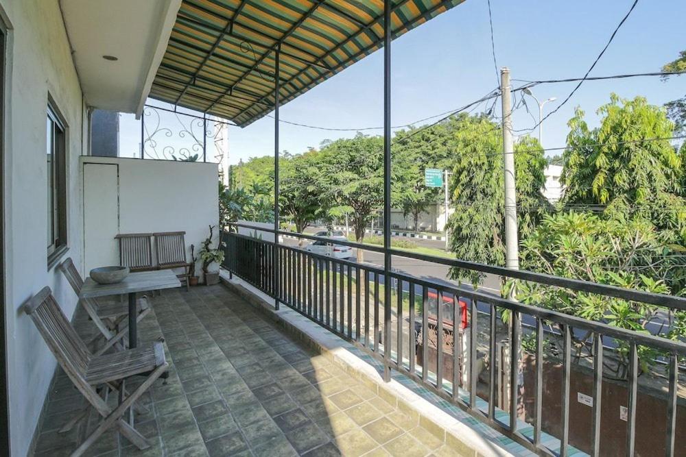 Tuban Torres Accommodation Кута Экстерьер фото