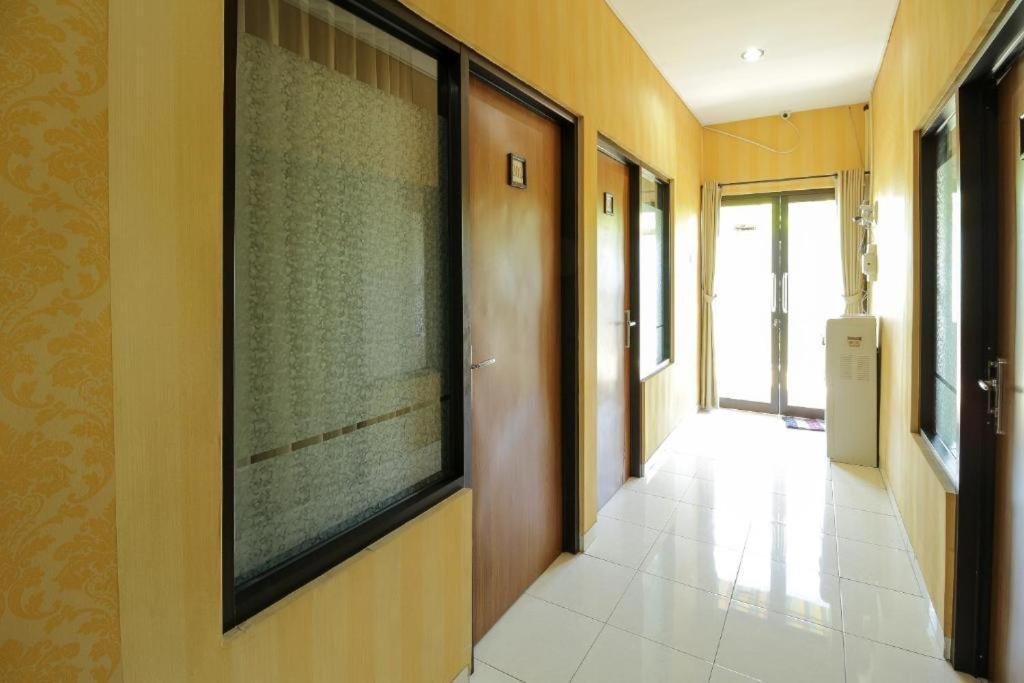 Tuban Torres Accommodation Кута Экстерьер фото